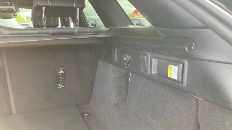 Land Rover Range Rover Velar 2.0 D200 Edition 5dr Auto Diesel Estate
